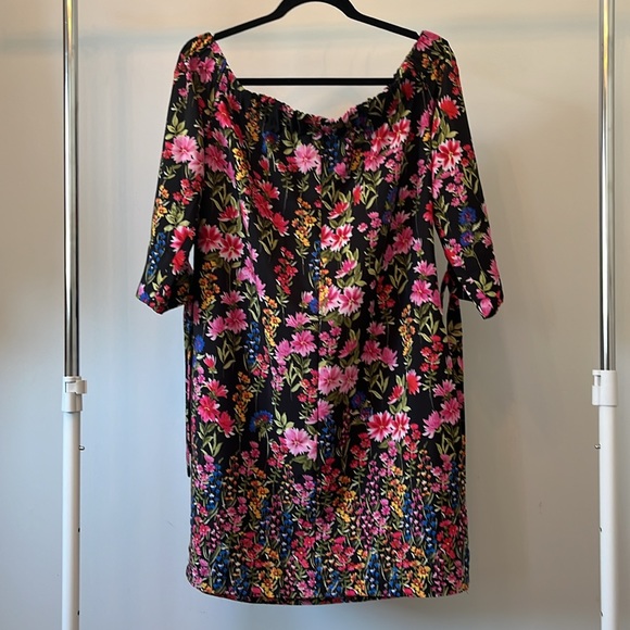 Vince Camuto Floral Dress - Picture 4 of 7